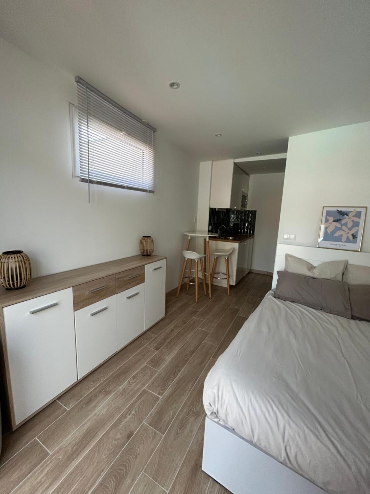 Studio Avec Piscine Carmaux Экстерьер фото