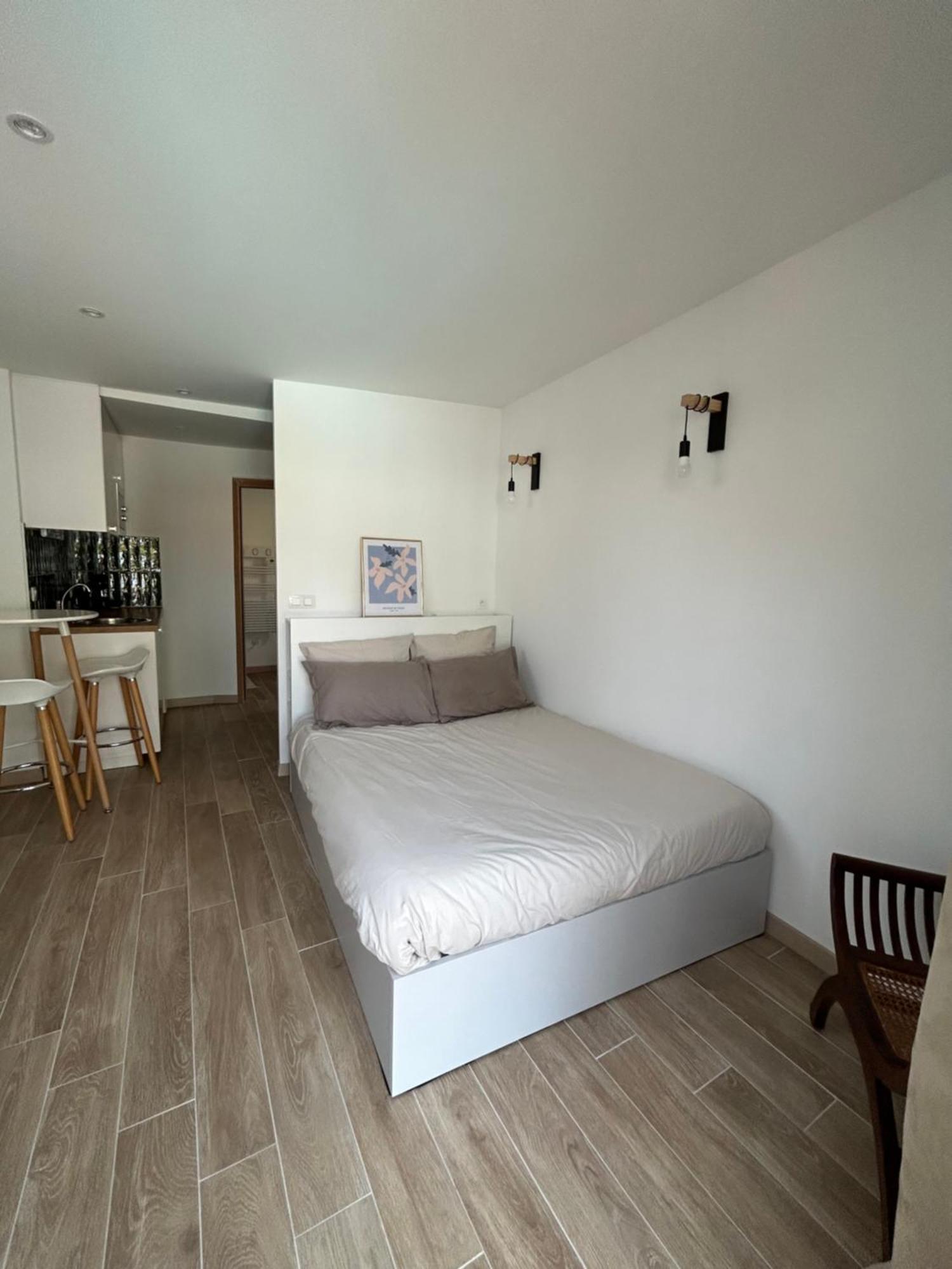 Studio Avec Piscine Carmaux Экстерьер фото